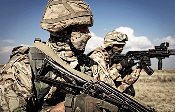 Украинские защитники атаковали гаубицу, грузовик, БТР-82А и танк московитов