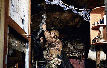 Рождество на передовой: украинские воины показали, как готовятся к празднику под обстрелами