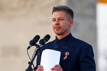Победитель выборов в Венгрии отказался от личной полицейской охраны