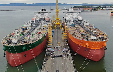 Bloomberg: Санкции США значительно ударили по танкерному флоту РФ