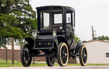 Прадед «Теслы»: на аукцион выставили 111-летний американский электромобиль