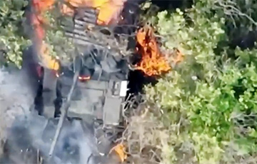 ВСУ уничтожили московитский танк дроном-камикадзе