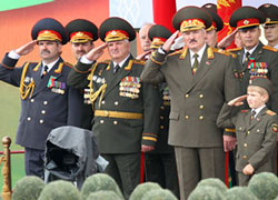 Лукашенко распродает суверенитет