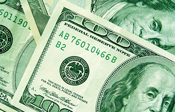 Некоторые обменники в Минске продают доллар уже за 2,26 рубля