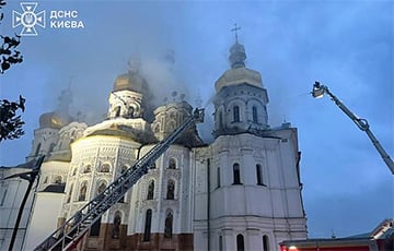 Момент удара Московии по Киево-Печерской лавре показали на видео