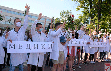 Белорусские медики потребовали провести новые выборы