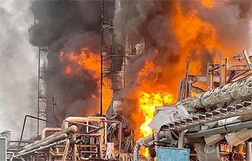 В России после взрыва загорелся Амурский газоперерабатывающий завод