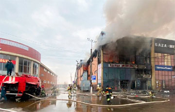 В Московии открытым огнем горел ТЦ в Кубани