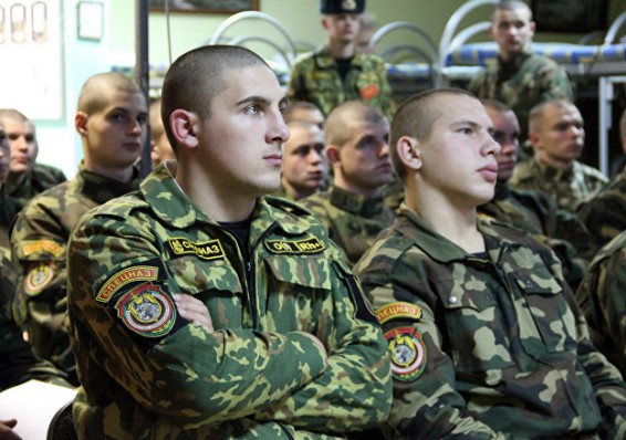 В белорусской армии появятся пиарщики