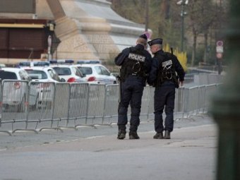 В посольстве Греции в Париже обезврежена посылка с бомбой