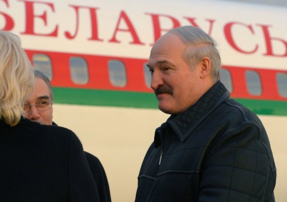 Лукашенко опять летит в Москву