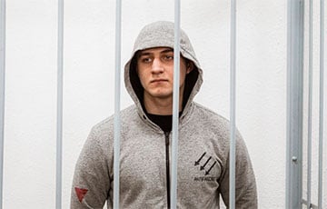 Политзаключенный Никита Емельянов рискует потерять зрение