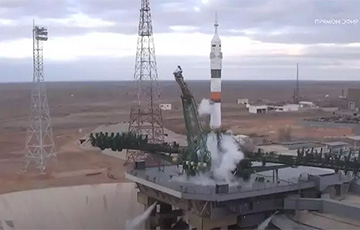 «Роскосмос» назвал причину отмены запуска «Союза» на МКС с беларуской