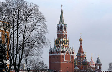 О чем грустят башни Кремля