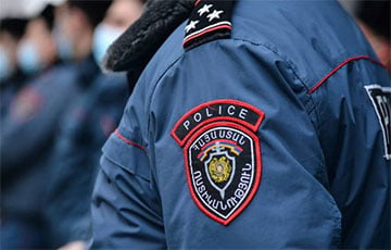 Армянская полиция не дала военным РФ похитить московитского дезертира