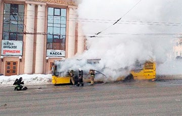 Беларусский автобус МАЗ сгорел в московитском Ижевске