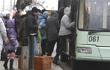 В Минске уже четыре дня проблемы с общественным транспортом