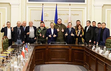 Спикеры Сенатов Польши и Чехии посетили освобожденные Бучу, Ирпень и Бородянку