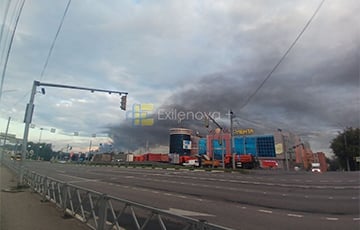 В Крыму горят порт и авиабаза, в Ярославле — НПЗ