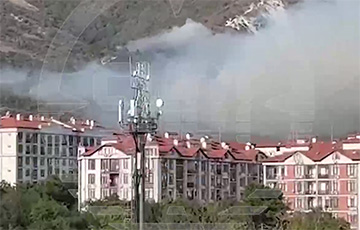 На московитском курорте вспыхнул масштабный пожар