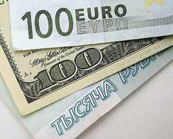 Евро и российский рубль сдают позиции