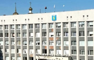 Беспилотник атаковал администрацию московитского Белгорода