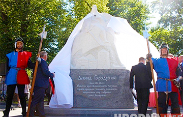 В Гродно открыли памятник князю, который не проиграл ни одной битвы