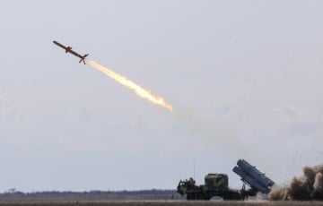 Эксперт: Удары по химзаводам РФ могут парализовать производство баллистики