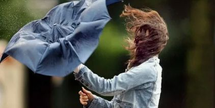 В Беларуси очень сильный ветер: прогноз на ближайшие дни
