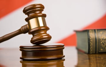 В гомельских судах к коррупционным статьям по уголовным делам стали добавлять «политические»