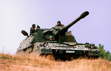 Немецкая САУ PzH 2000 эффектно отработала по московитским захватчикам