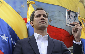 Гуайдо призывает ввести ЧП в Венесуэле