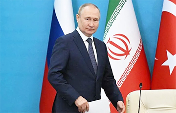 На наших глазах распадается ось Московия-Иран