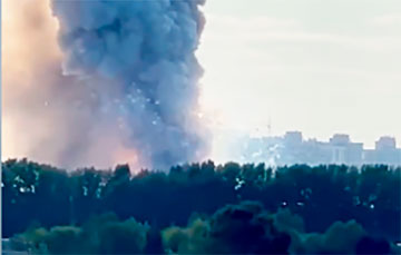 В московитском Кемерово вспыхнул мощный пожар со взрывами