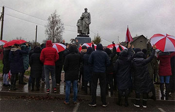 Жители Дзержинска почтили память героя Беларуси Романа Бондаренко