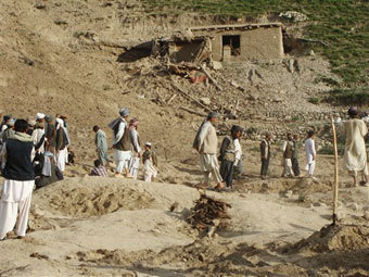 В Афганистане жертвами мощного землетрясения стали более 80 человек
