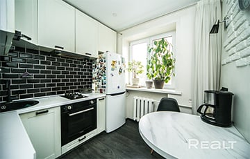 Как выглядят самые бюджетные однушки возле метро в Минске