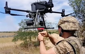 Оператор украинского беспилотника успешно протаранил вражеский дрон