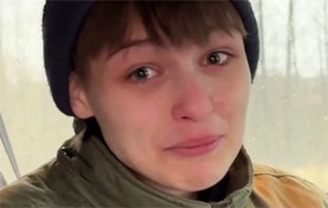 18-летняя украинка Мария Мисюк не смогла сдержать слезы после освобождения