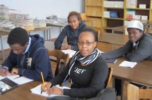 Студентов из Западной Африки возьмут под ежедневный контроль