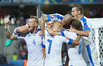 Словакия выигрывает у России после первого тайма – 2:0