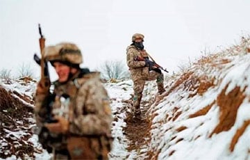 Украинские защитники показали условия боя в 140 метрах от врага