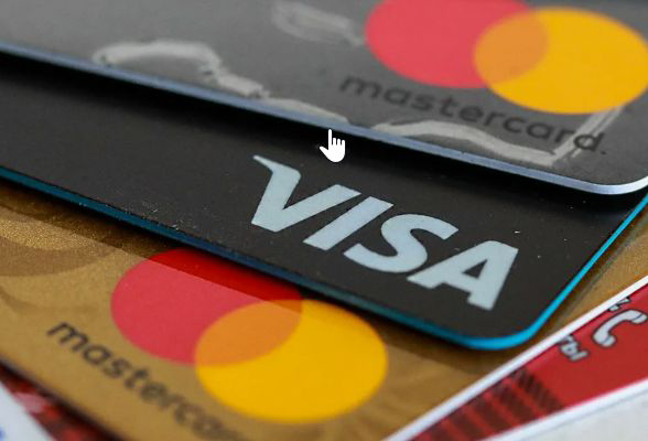 Некоторые карты беларусских банков перестали работать в Европе