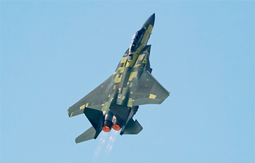 Тяжелый истребитель F-15EX впервые запустил ракету