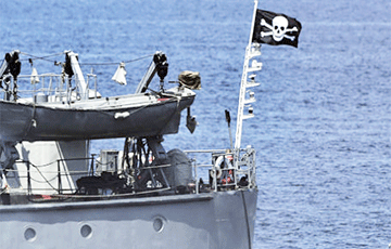 Двух граждан Литвы спасли из пиратского плена