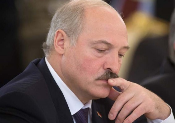 Лукашенко решил усовершенствовать табачный бизнес