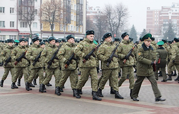 В Мозырском районе «изучают офицеров запаса»