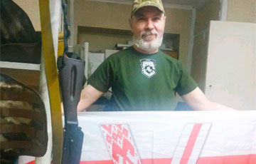 Гомельчанин спас флаг революционного района и передал его полку Калиновского
