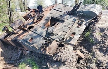 Украинцы уничтожили редкую вражескую тяжелую боевую машину огнеметчиков
