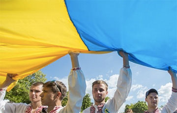 Украинцы лучше всего относятся к Германии и Беларуси